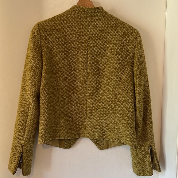 Suzy Shier Women’s Blazer - Picture 5 of 10